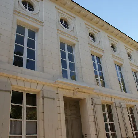 Bed & Breakfast Beaux Esprits Chambres D'hotes Et Seminaires 3*