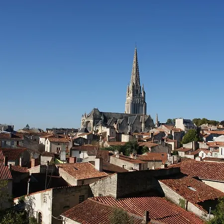 Bed & Breakfast Beaux Esprits Chambres D'hotes Et Seminaires 3*